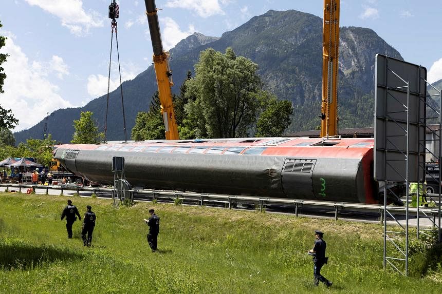 Korban tewas akibat kecelakaan kereta api Jerman di dekat resor Alpine meningkat menjadi lima