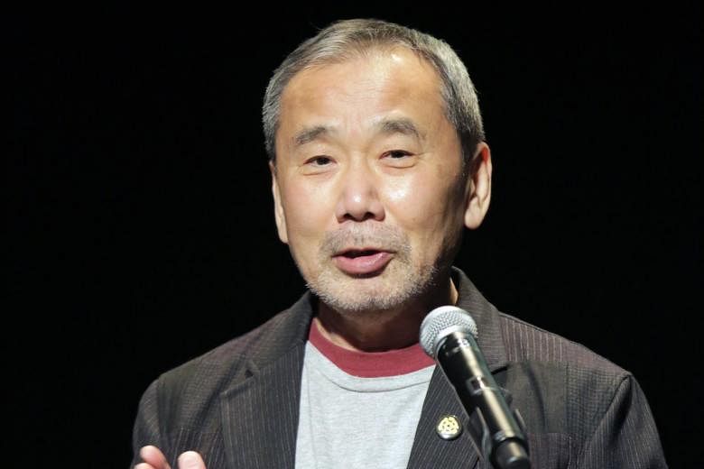 Haruki Murakami mengadakan pembacaan publik yang langka untuk menandai peringatan 40 tahun debut