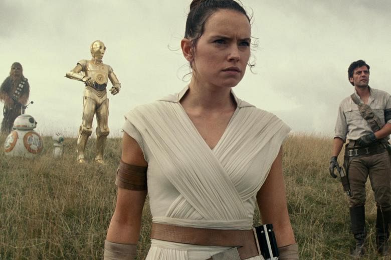 Final J.J. Abrams: Saga Star Wars: The Rise Of Skywalker akan memiliki ‘kejutan dan beberapa kejutan’