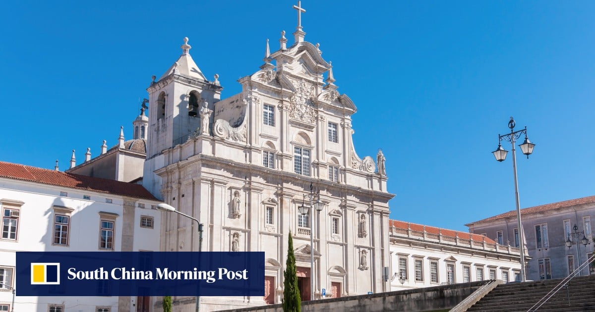 Betapa hancurnya St Paul di Macau mungkin tampak seperti Katedral Baru Coimbra, dan kesenangan lainnya dari kota Portugis